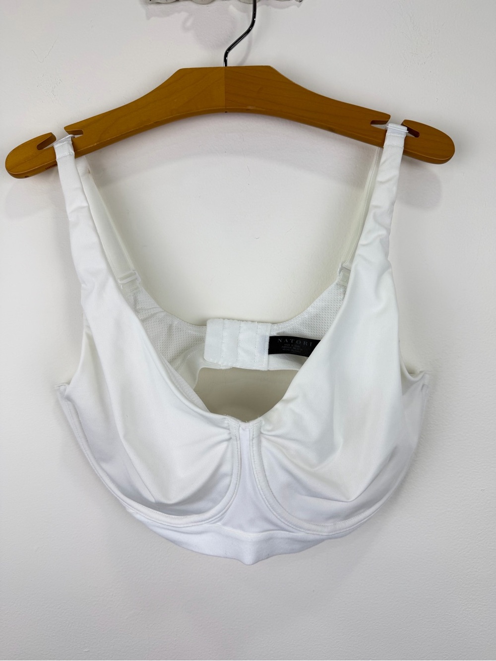 Natori White Underwire Sports Bra 36D High Impact Support